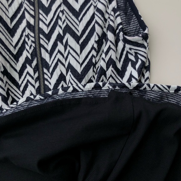 Collective concepts sleeveless chevron dress - Picture 5 of 8